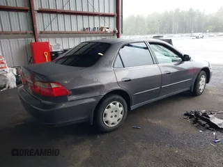 1998 Honda Accord LX с VIN 1HGCG5645WA244697, выставлен на аукционе IAAI как лот 42195066 с пробегом 133 054 миль миль и . История ставок и продаж доступна на DreamBid. Изображение 4.