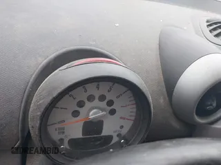 2011 MINI Countryman S z VIN WMWZC5C54BWM10154, wystawiony jako IAAI lot #37722183 z przebiegiem Nie podano mil oraz . Historia ofert i sprzedaży dostępna na DreamBid. Obrazek 7.
