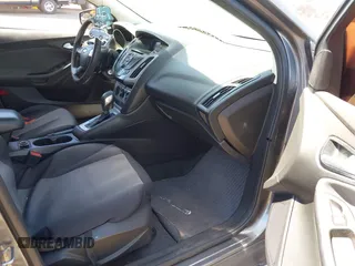 2012 Ford Focus SE с VIN 1FAHP3F24CL385936, выставлен на аукционе IAAI как лот 42305165 с пробегом 140 200 миль миль и . История ставок и продаж доступна на DreamBid. Изображение 5.