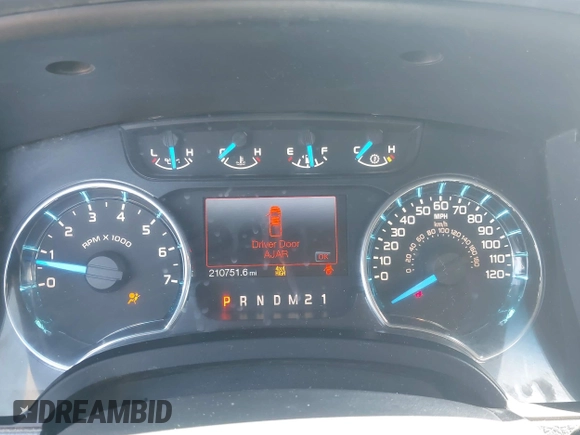 2013 Ford F-150 XL z VIN 1FTFW1EF1DKE11459, wystawiony jako IAAI lot #42279683 z przebiegiem 210 751 mil mil oraz . Historia ofert i sprzedaży dostępna na DreamBid. Obrazek 7.