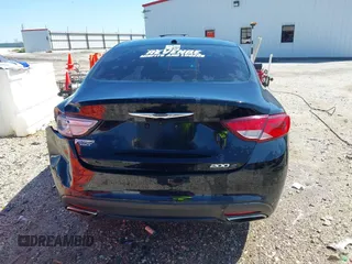 2015 Chrysler 200 S with VIN 1C3CCCBBXFN721897, listed as a IAAI auction lot 41971777 with 115,330 mi miles. Bid and sale history available at carsss.com. Image 16.