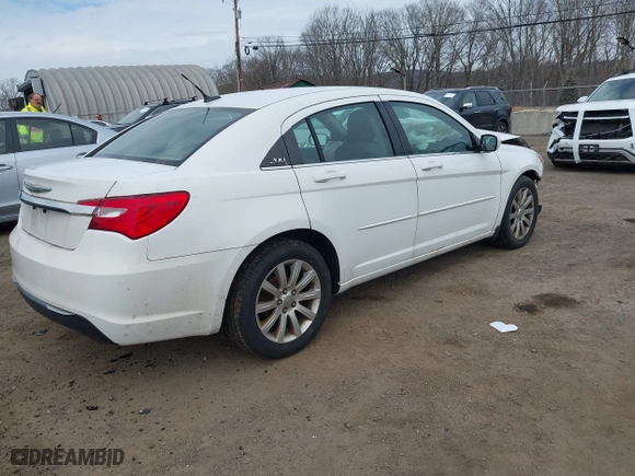 2013 Chrysler 200 Touring with VIN 1C3CCBBG6DN703660, listed as a IAAI auction lot 41646880 with 166,345 mi miles. Bid and sale history available at carsss.com. Image 4.