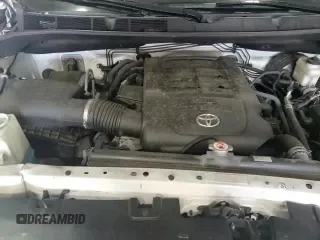 2018 Toyota Tundra SR5 with VIN 5TFHY5F15JX721187, listed as a Copart auction lot 68281925 with 61,380 mi miles and Salvage title. Bid and sale history available at DreamBid. Image 13.