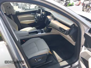 2019 Audi e-tron Prestige with VIN WA1VAAGE9KB010814, listed as a IAAI auction lot 42632795 with 90,497 mi miles and . Bid and sale history available at DreamBid. Image 5.