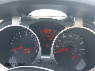 2015 Nissan Juke SV z VIN JN8AF5MR4FT511733, wystawiony jako IAAI lot #42298442 z przebiegiem 118 986 mil mil oraz . Historia ofert i sprzedaży dostępna na DreamBid. Obrazek 7.