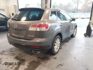 2008 Mazda CX-9 Sport with VIN JM3TB38V180138657, listed as a IAAI auction lot 41971008 with 137,338 mi miles. Bid and sale history available at carsss.com. Image 4.