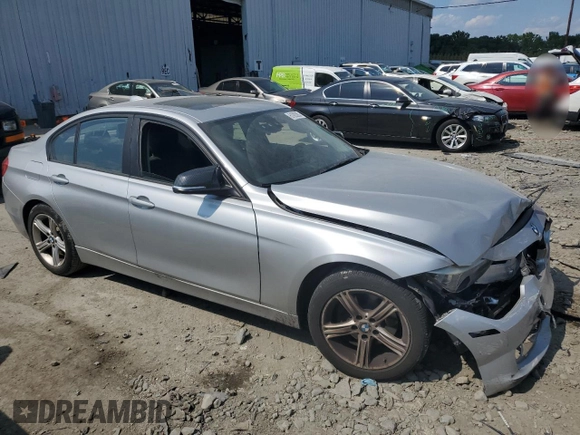 2013 BMW 3 Series 328i xDrive with VIN WBA3B5G56DNS00182, listed as a Copart auction lot 61920285 with Not provided miles and Salvage title. Bid and sale history available at DreamBid. Image 4.