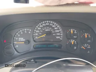 2004 Chevrolet Tahoe LT with VIN 1GNEC13Z94R117839, listed as a IAAI auction lot 42264254 with 230,597 mi miles and . Bid and sale history available at DreamBid. Image 7.