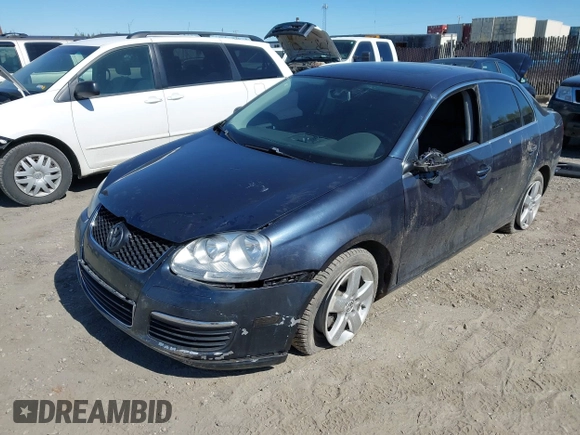 2009 Volkswagen Jetta SE with VIN 3VWRZ71K19M122492, listed as a IAAI auction lot 42270119 with 107,040 mi miles and . Bid and sale history available at DreamBid. Image 2.