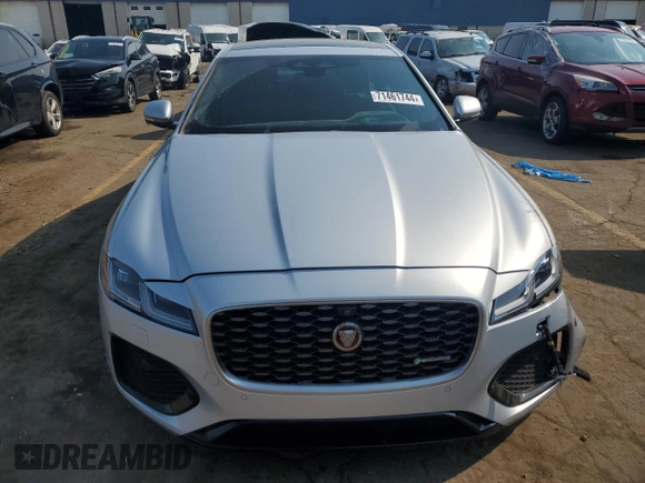 2021 Jaguar XF R-Dynamic SE with VIN SAJBL4GX9MCY88683, listed as a Copart auction lot 71461744 with 36,629 mi miles and Salvage Title. Bid and sale history available at carsss.com. Image 5.