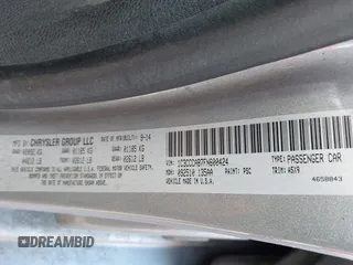 2015 Chrysler 200 Limited with VIN 1C3CCCAB7FN600424, listed as a IAAI auction lot 40665667 with 169,585 mi miles. Bid and sale history available at carsss.com. Image 9.