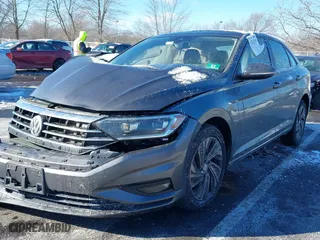 2019 Volkswagen Jetta SEL Premium with VIN 3VWG57BU9KM068495, listed as a IAAI auction lot 41263539 with 92,337 mi miles. Bid and sale history available at carsss.com. Image 17.