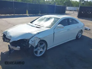 2008 Mercedes-Benz CLS 550 z VIN WDDDJ72X08A118188, wystawiony jako IAAI lot #42043453 z przebiegiem 111 798 mil mil oraz . Historia ofert i sprzedaży dostępna na DreamBid. Obrazek 2.
