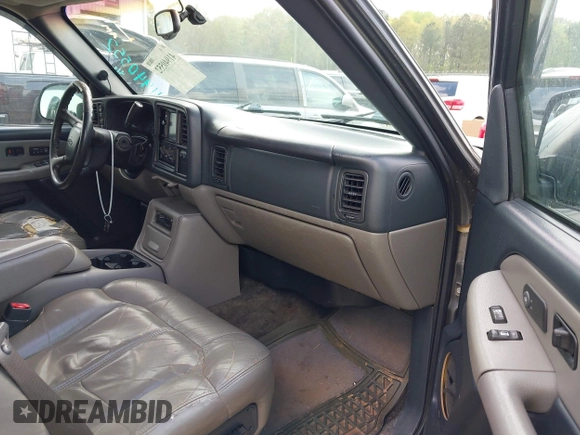 2002 Chevrolet Tahoe LT z VIN 1GNEK13Z42J203185, wystawiony jako IAAI lot #41940552 z przebiegiem 325 618 mil mil oraz . Historia ofert i sprzedaży dostępna na DreamBid. Obrazek 5.