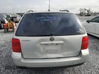 2000 Volkswagen Passat z VIN WVWNA23B6YE238932, wystawiony jako Copart lot #59837575 z przebiegiem 151 157 mil mil oraz Szkoda całkowita • Salvage title. Historia ofert i sprzedaży dostępna na DreamBid. Obrazek 6.