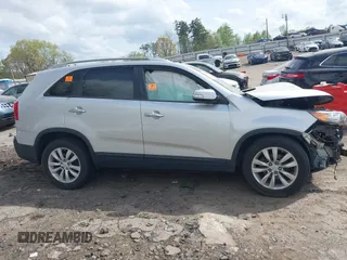 2011 Kia Sorento LX with VIN 5XYKT4A22BG063573, listed as a IAAI auction lot 41942588 with 1 mi miles. Bid and sale history available at carsss.com. Image 14.