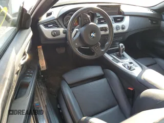 2016 BMW Z4 sDrive28i with VIN WBALL5C5XG5A20925, listed as a Copart auction lot 71274794 with 18,131 mi miles and Salvage Title. Bid and sale history available at carsss.com. Image 8.