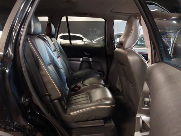 2013 Volvo XC90 Premier Plus with VIN YV4952CZ7D1641089, listed as a IAAI auction lot 41994951 with 163,699 mi miles. Bid and sale history available at carsss.com. Image 8.