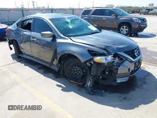2018 Nissan Altima 2.5 SR with VIN 1N4AL3AP4JC117501, listed as a IAAI auction lot 41691369 with 92,136 mi miles. Bid and sale history available at carsss.com. Image 1.