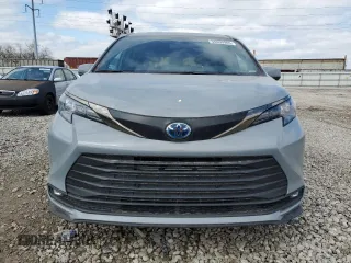 2022 Toyota Sienna XLE Woodland Edition with VIN 5TDASKFC4NS056510, listed as a Copart auction lot 50800905 with 50,102 mi miles and Salvage Title. Bid and sale history available at carsss.com. Image 5.