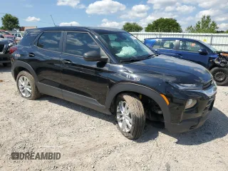 2021 Chevrolet TrailBlazer LS with VIN KL79MMS28MB104034, listed as a Copart auction lot 62546924 with 45,753 mi miles and Salvage Title. Bid and sale history available at DreamBid. Image 4.