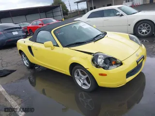 2002 Toyota MR2 Spyder with VIN JTDFR320220047502, listed as a IAAI auction lot 41808839 with 1 mi miles. Bid and sale history available at carsss.com. Image 1.