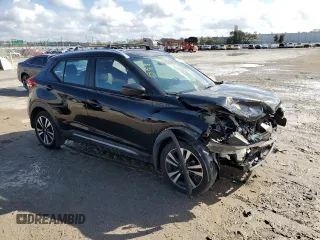 2019 Nissan Kicks SR with VIN 3N1CP5CU0KL528733, listed as a Copart auction lot 40777893 with 55,549 mi miles and . Bid and sale history available at DreamBid. Image 4.
