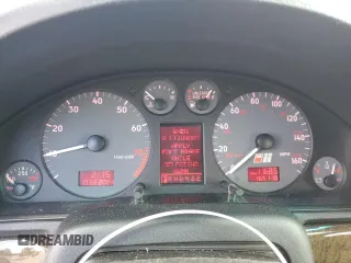 2000 Audi S4 z VIN WAUDD68D7YA179687, wystawiony jako Copart lot #77201694 z przebiegiem 165 118 mil mil oraz Szkody całkowita. Historia ofert i sprzedaży dostępna na DreamBid. Obrazek 9.