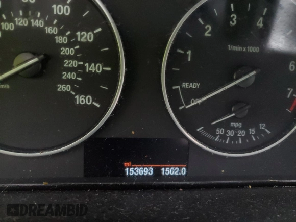 2015 BMW 3 Series 320i with VIN WBA3B1C55FK136932, listed as a Copart auction lot 44278445 with 153,693 mi miles and Salvage Title. Bid and sale history available at carsss.com. Image 9.