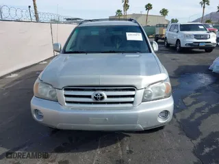 2005 Toyota Highlander with VIN JTEHD21A450038604, listed as a IAAI auction lot 42035075 with 232,282 mi miles. Bid and sale history available at carsss.com. Image 6.