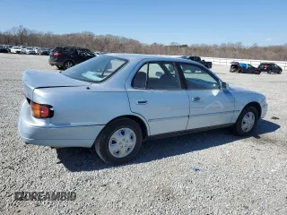 1992 Toyota Camry LE with VIN 4T1SK12E7NU001465, listed as a Copart auction lot 46937175 with 141,334 mi miles and Salvage Title. Bid and sale history available at carsss.com. Image 3.