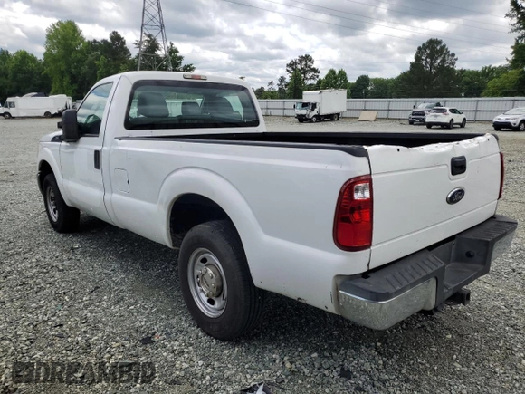 2015 Ford F-250 XL z VIN 1FTBF2A63FEB63792, wystawiony jako Copart lot #57988695 z przebiegiem 243 738 mil mil oraz Czysty tytuł • Clean title. Historia ofert i sprzedaży dostępna na DreamBid. Obrazek 2.