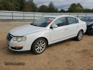 2010 Volkswagen Passat Komfort z VIN WVWJK7AN5AE065965, wystawiony jako Copart lot #81400324 z przebiegiem 235 646 mil mil oraz Szkoda całkowita • Salvage title. Historia ofert i sprzedaży dostępna na DreamBid. Obrazek 1.