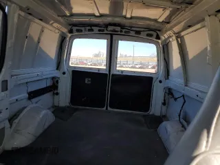1994 Ford Aerostar z VIN 1FTDA34U9RZA67640, wystawiony jako Copart lot #47592245 z przebiegiem 70 262 mil mil oraz Tytuł czysty. Historia ofert i sprzedaży dostępna na DreamBid. Obrazek 10.