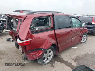 2018 Toyota Sienna LE Auto Access Seat с VIN 5TDKZ3DC8JS909056, выставлен на аукционе IAAI как лот 42362934 с пробегом 157 230 миль миль и . История ставок и продаж доступна на DreamBid. Изображение 4.