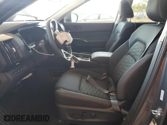 2025 Nissan Pathfinder SV with VIN 5N1DR3BA4SC228403, listed as a Copart auction lot 48722615 with 1,037 mi miles and Clean title. Bid and sale history available at DreamBid. Image 7.