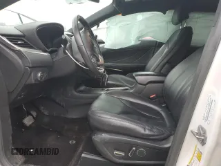 2017 Lincoln MKC Premiere z VIN 5LMCJ1D95HUL32196, wystawiony jako Copart lot #45160455 z przebiegiem 131 285 mil mil oraz Szkoda całkowita • Salvage title. Historia ofert i sprzedaży dostępna na DreamBid. Obrazek 7.