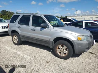 2007 Ford Escape XLS with VIN 1FMCU02Z07KB36040, listed as a Copart auction lot 74043354 with Not Provided miles and Salvage Title. Bid and sale history available at carsss.com. Image 4.