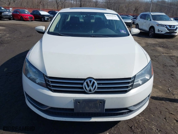 2012 Volkswagen Passat SE with VIN 1VWBP7A38CC020227, listed as a IAAI auction lot 41644536 with 227,205 mi miles. Bid and sale history available at carsss.com. Image 12.