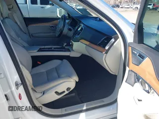 2018 Volvo XC90 Inscription with VIN YV4A22PL0J1386504, listed as a IAAI auction lot 41751916 with 73,081 mi miles. Bid and sale history available at carsss.com. Image 5.