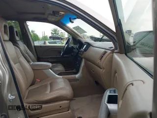 2005 Honda Pilot EX-L z VIN 2HKYF187X5H548431, wystawiony jako IAAI lot #42202692 z przebiegiem 199 889 mil mil oraz . Historia ofert i sprzedaży dostępna na DreamBid. Obrazek 5.