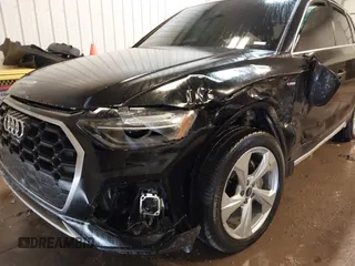2023 Audi Q5 S line Prestige with VIN WA1FAAFY4P2063959, listed as a IAAI auction lot 41615330 with 38,991 mi miles and . Bid and sale history available at DreamBid. Image 6.