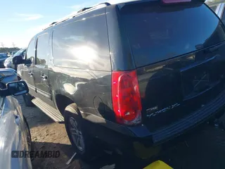 2008 GMC Yukon XL SLT 4SB with VIN 1GKFC16008R232849, listed as a IAAI auction lot 41463014 with 266,448 mi miles and . Bid and sale history available at carsss.com. Image 3.