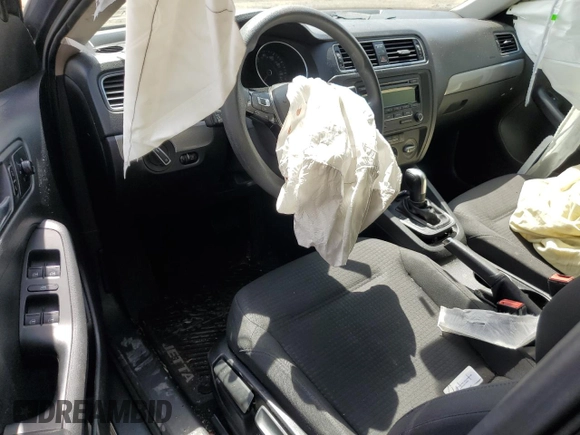 2015 Volkswagen Jetta SE с VIN 3VWD17AJ1FM245438, выставлен на аукционе Copart как лот 58515485 с пробегом 117 796 миль миль и Списание • Salvage title. История ставок и продаж доступна на DreamBid. Изображение 8.