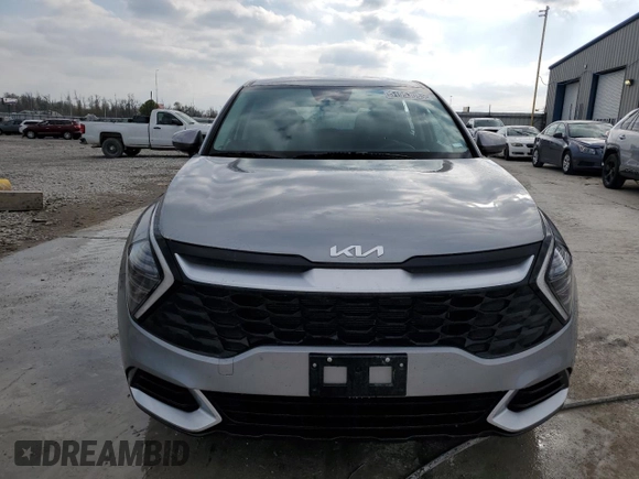 2024 Kia Sportage LX with VIN KNDPUCDF4R7260067, listed as a Copart auction lot 51953085 with 33,929 mi miles and Clean Title. Bid and sale history available at DreamBid. Image 5.