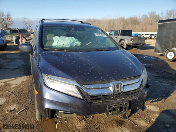 2018 Honda Odyssey Elite with VIN 5FNRL6H95JB087465, listed as a Copart auction lot 46867655 with 197,168 mi miles and Salvage Title. Bid and sale history available at carsss.com. Image 5.