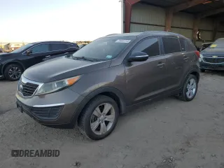 2013 Kia Sportage LX z VIN KNDPB3A23D7465413, wystawiony jako Copart lot #79964134 z przebiegiem 122 467 mil mil oraz Szkoda całkowita • Salvage title. Historia ofert i sprzedaży dostępna na DreamBid. Obrazek 1.