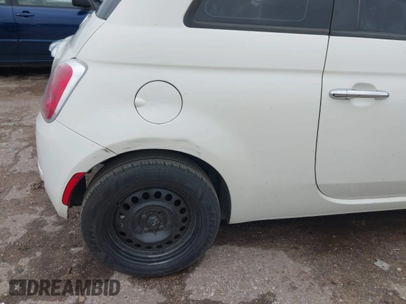 2013 FIAT 500 Pop z VIN 3C3CFFAR1DT512343, wystawiony jako IAAI lot #42480889 z przebiegiem 160 615 mil mil oraz . Historia ofert i sprzedaży dostępna na DreamBid. Obrazek 6.