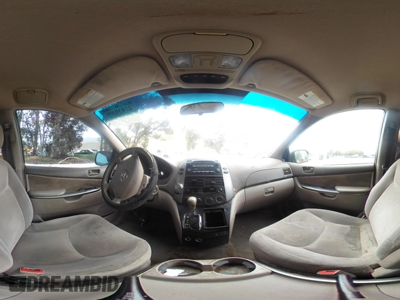 2007 Toyota Sienna CE with VIN 5TDZK23C27S070870, listed as a IAAI auction lot 42039359 with 331,934 mi miles and . Bid and sale history available at carsss.com. Image 18.