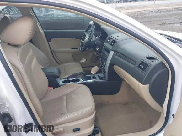 2010 Mercury Milan Premier with VIN 3MEHM0JAXAR602631, listed as a IAAI auction lot 41635197 with 282,424 mi miles and . Bid and sale history available at DreamBid. Image 5.